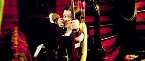 Bow And Arrow Georgie Henley Lucy Pevensie Narnia