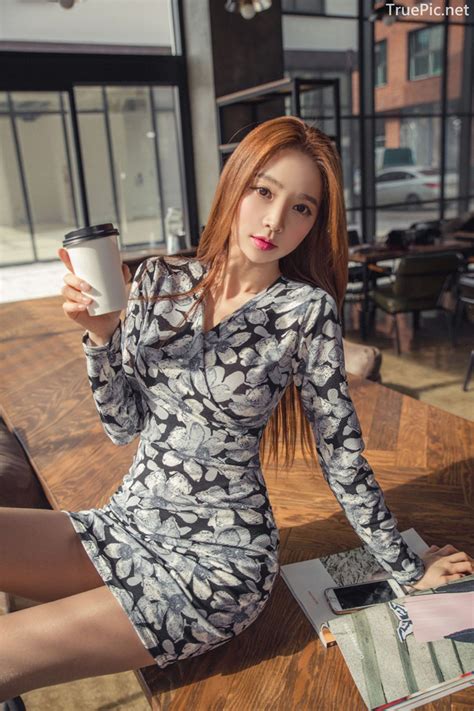 Korean Hot Fashion Model Park Soo Yeon 7 Outfit Sets