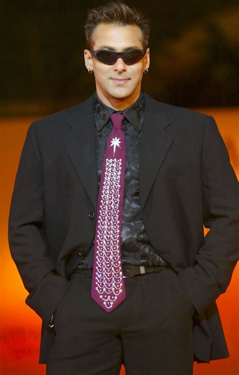 Bollywood Actor Salman Khan New Stills Latest Fashion