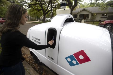 dominos testing  driverless delivery arcom