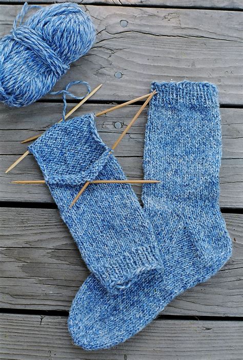 ravelry  beginner socks  diane soucy knitted socks