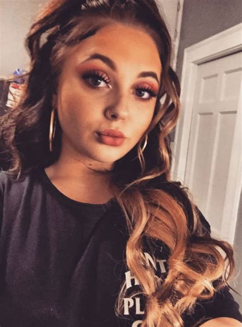 jade cline gets roasted by teen mom fans you re selling sex just like farrah the hollywood
