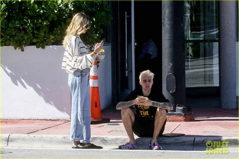 Justin And Hailey Bieber Grab Juice After Sharing A Tender