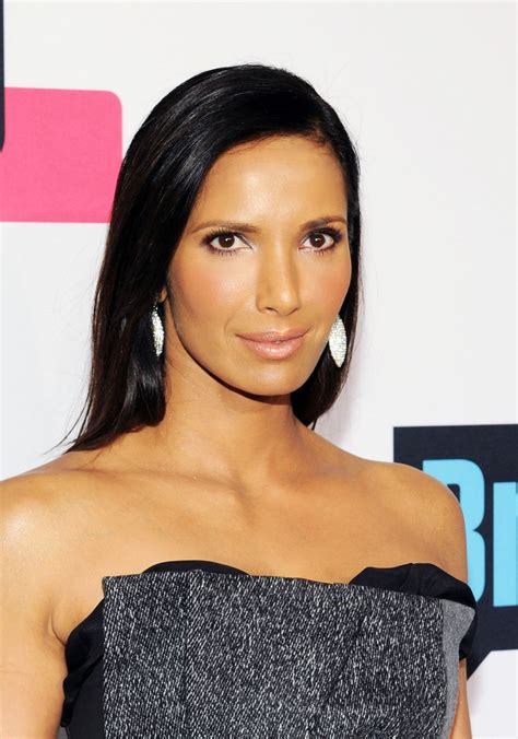 The Secrets To Padma Lakshmi S Perfect Nude Lipstick Try Em This