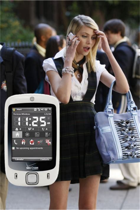taylor momsen s character jenny humphrey s new cell phone on the cw s