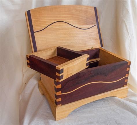 david barron furniture dovetail box