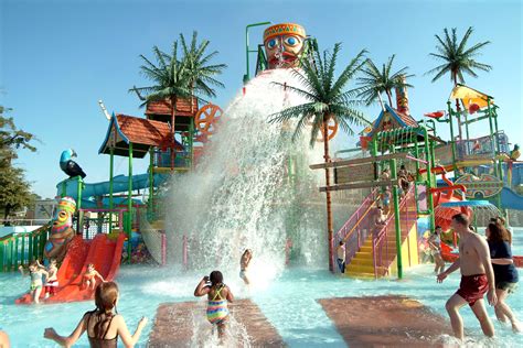 awesome water parks  georgia  stay cool  summer