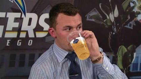 Total Sorority Move This Chick Claims Johnny Manziel Has A 4 5 Inch Penis