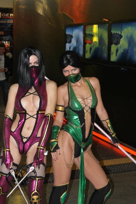 Great Cosplay And Halloween Costumes 47 Pics