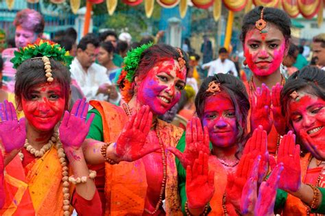 holi 2022 what is the indian festival of colours and why do hindus