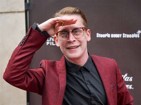 You Ll Never Guess Who Macaulay Culkin Is Having Crazy Sex With Now