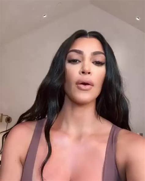 super sexy kim kardashian selfie video showing off huge