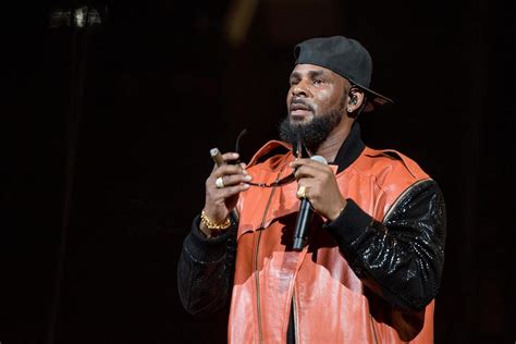 R Kelly Addresses Sex Cult Allegations In New 19 Minute Song I Admit