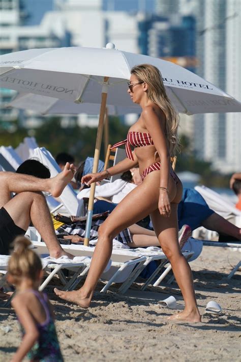 Canadian Model Khloe Terae In A Bikini At The Beach In Miami 13 Photos