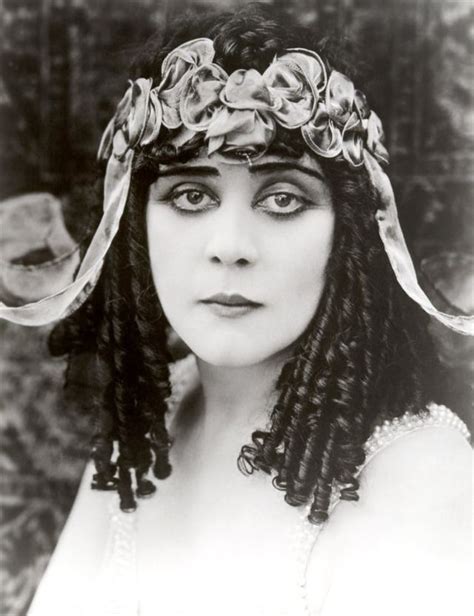 Theda Bara The First Sex Symbol Of The Film Era Vintage News Daily
