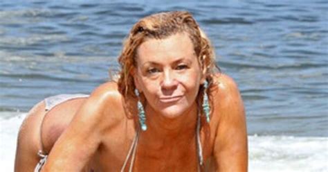 tanning mom goes topless e news