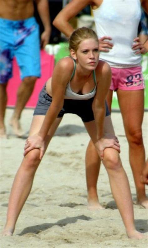 16 hottest beach volleyball moments we could find