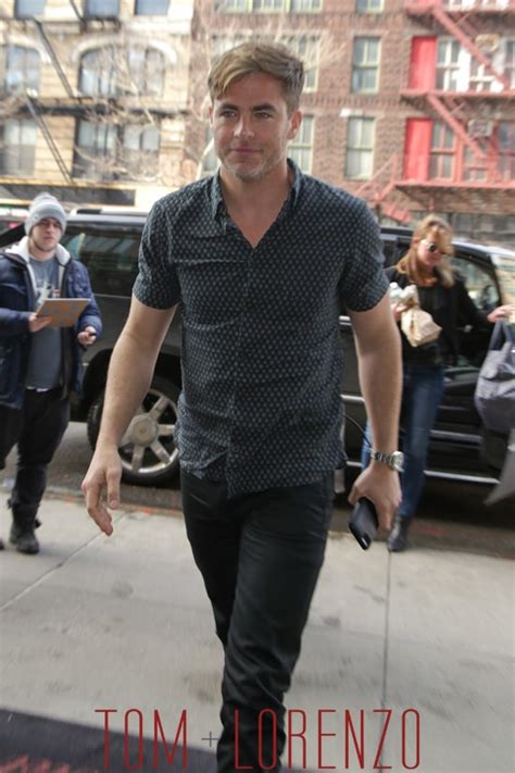 chris pine arrives at his hotel in nyc tom lorenzo