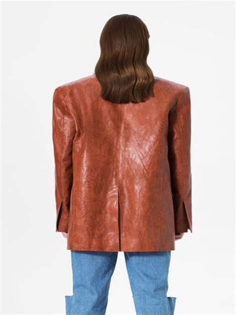 women vintage classic tan coat