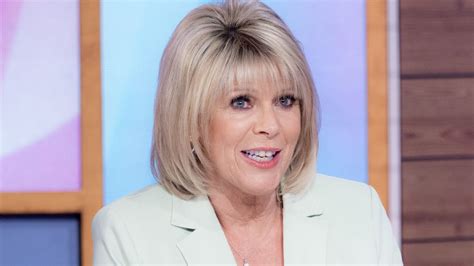 Ruth Langsford 63 Is An Absolute Stunner In Figure Flattering Pair Of