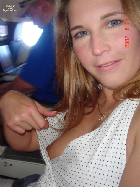 girl flashing on a plane november 2007 voyeur web hall of fame