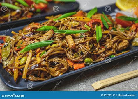 lo mein  vegetables mushrooms  pork fillet asian cuisine stock
