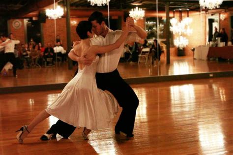 Argentine Tango Dancers White Dress Tango Video