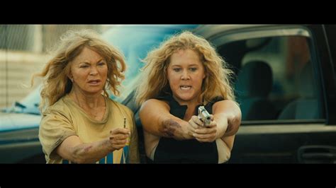 amy schumer and goldie hawn s mother daughter comedy snatched brings