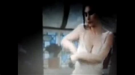 New Bollywood Actress Bra Removal Scandal Leaked