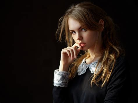 Anastasiya Scheglova Brunette Girl Model Russian Woman Wallpaper