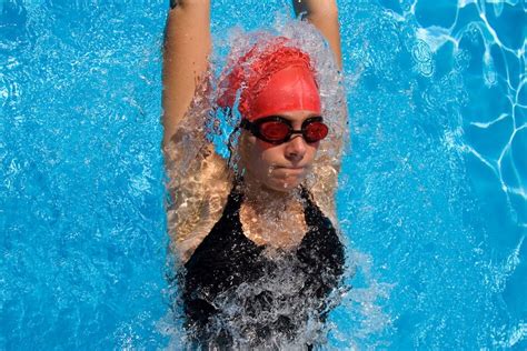 8 Benefits Of Aquatic Exercise