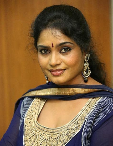 telugu aunty jayavani hot latest photos hot tamil aunty latest news