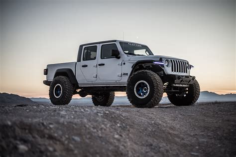 clayton  road lift kits    jeep gladiator  jeep gladiator jt news
