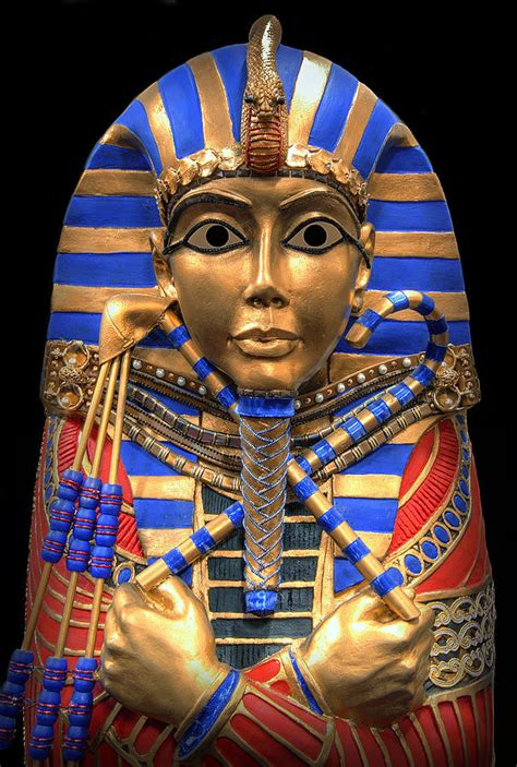 golden  sarcophagus   pharaoh digital art  daniel hagerman