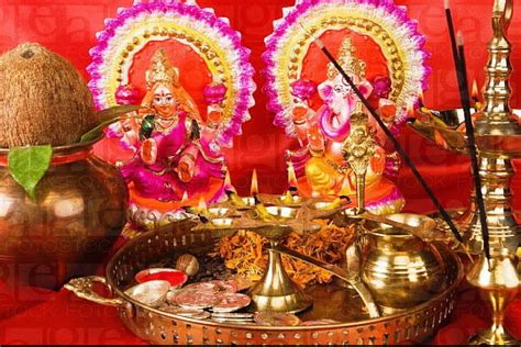 happy diwali 2018 puja vidhi and muhurat timings how to perform