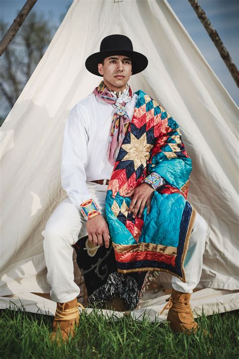 meet  indigenous designers  fashion  advocacy vogue