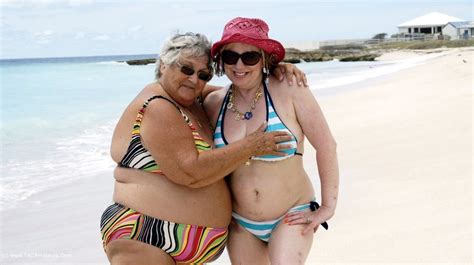 Hot Granny In Rainbow Colored Bikini Pose Her Fat Body On