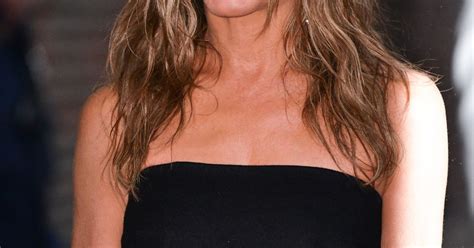 Jennifer Aniston 50 Oozes Sex Appeal In Backless Dress For Racy Snap