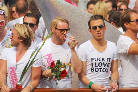 gay pride 2015 amsterdam netherlands prinsengracht