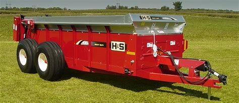 southwest distributing  catalog   manure spreader heavy duty steel sided