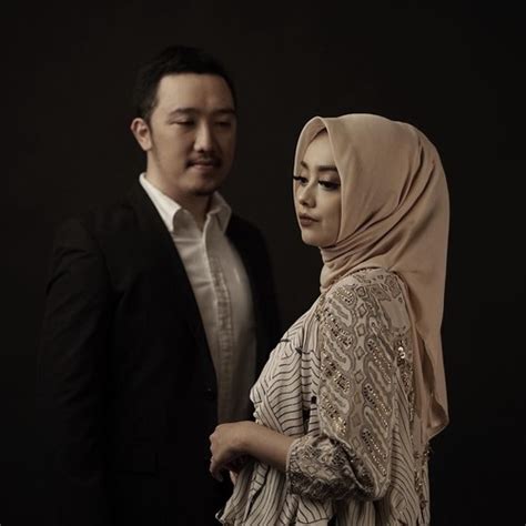 10 foto prewedding romantis untuk hijabers tanpa bersentuhan