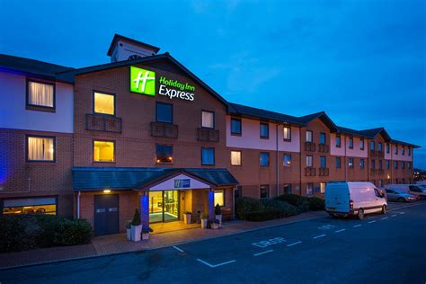 holiday inn express swansea east updated  prices hotel reviews   llandarcy