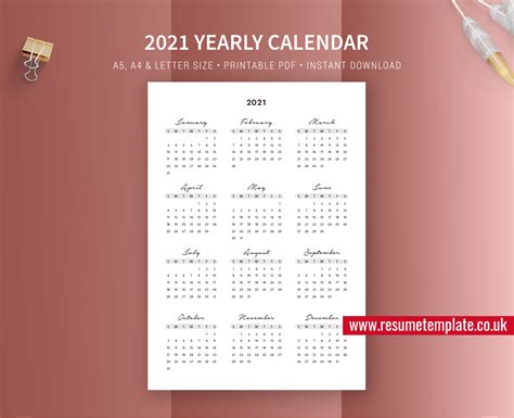 calendar  year   glance calendar printables  blank