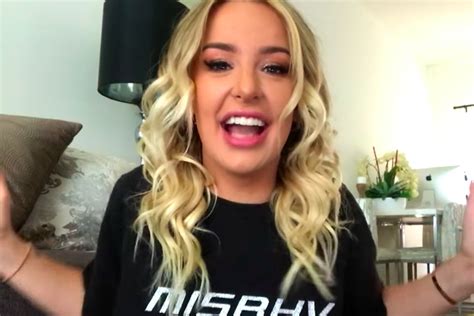 ‘anacon’s Tana Mongeau Is Heading To Vidcon One Year After