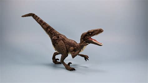 The Toy Museum Jurassic World Velociraptor Blue Hero