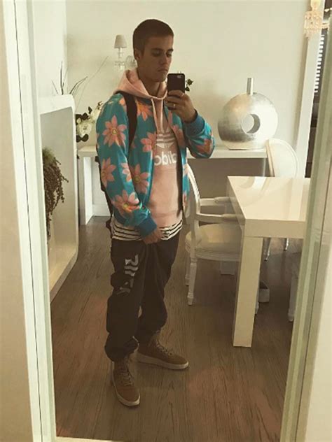 [pics] justin bieber s first selfie on instagram after 6 month hiatus — pic hollywood life
