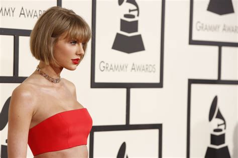 All Eyes On Taylor Swift In Groping Trial Wdvd Fm
