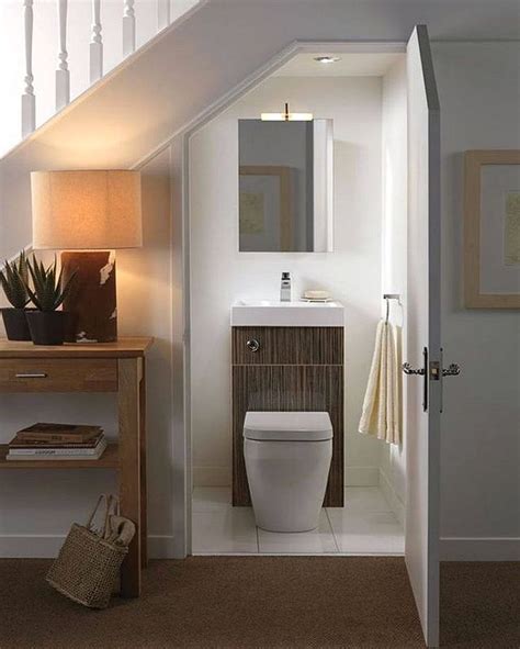desain kamar mandi minimalis dibawah tangga tata letak kamar mandi