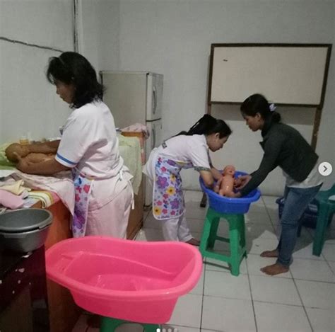 penyalur pembantu rumah tangga  baby sitter  sirnajaya kabupaten bogor