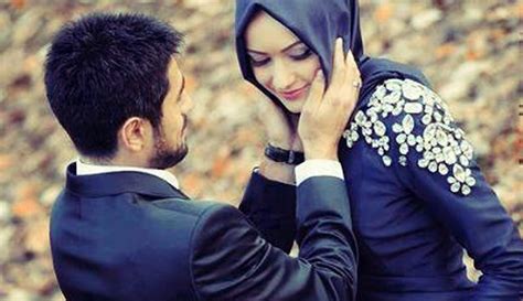 Gambar Romantis Suami Istri Muslim